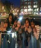 Mee in middle