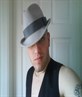 me hat